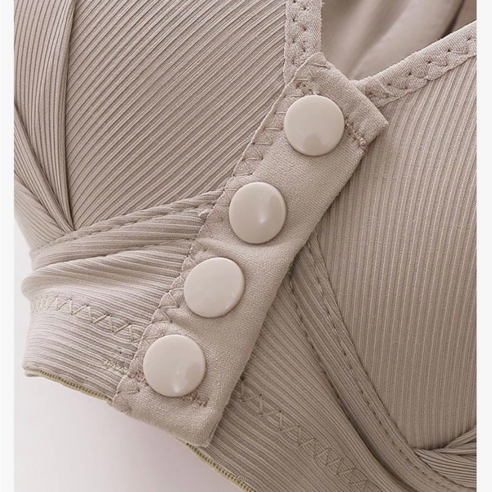 Women's Nude Snap Front Wireless Bra “Set” XL (36/38 B/C Cups) - Picture 5 of 5